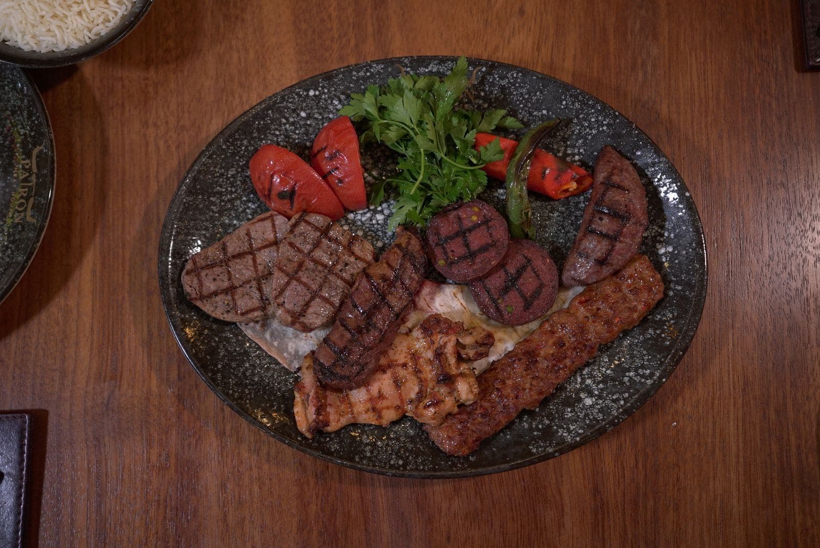 Davra uchun assorti shashlik